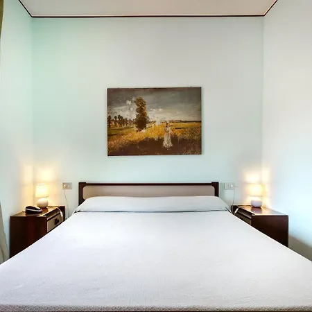 Hotel Meuble Moderno Laveno-Mombello